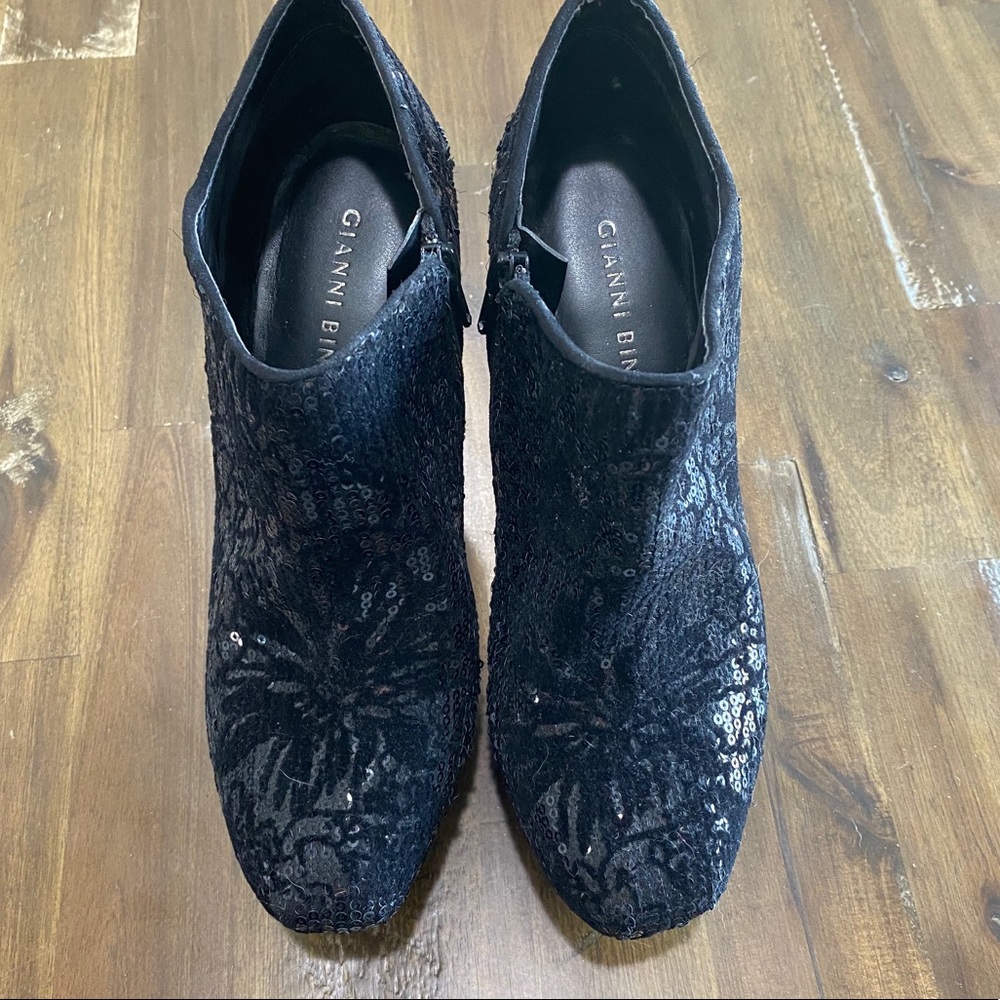 Gianni Bini Black Sequin Heel